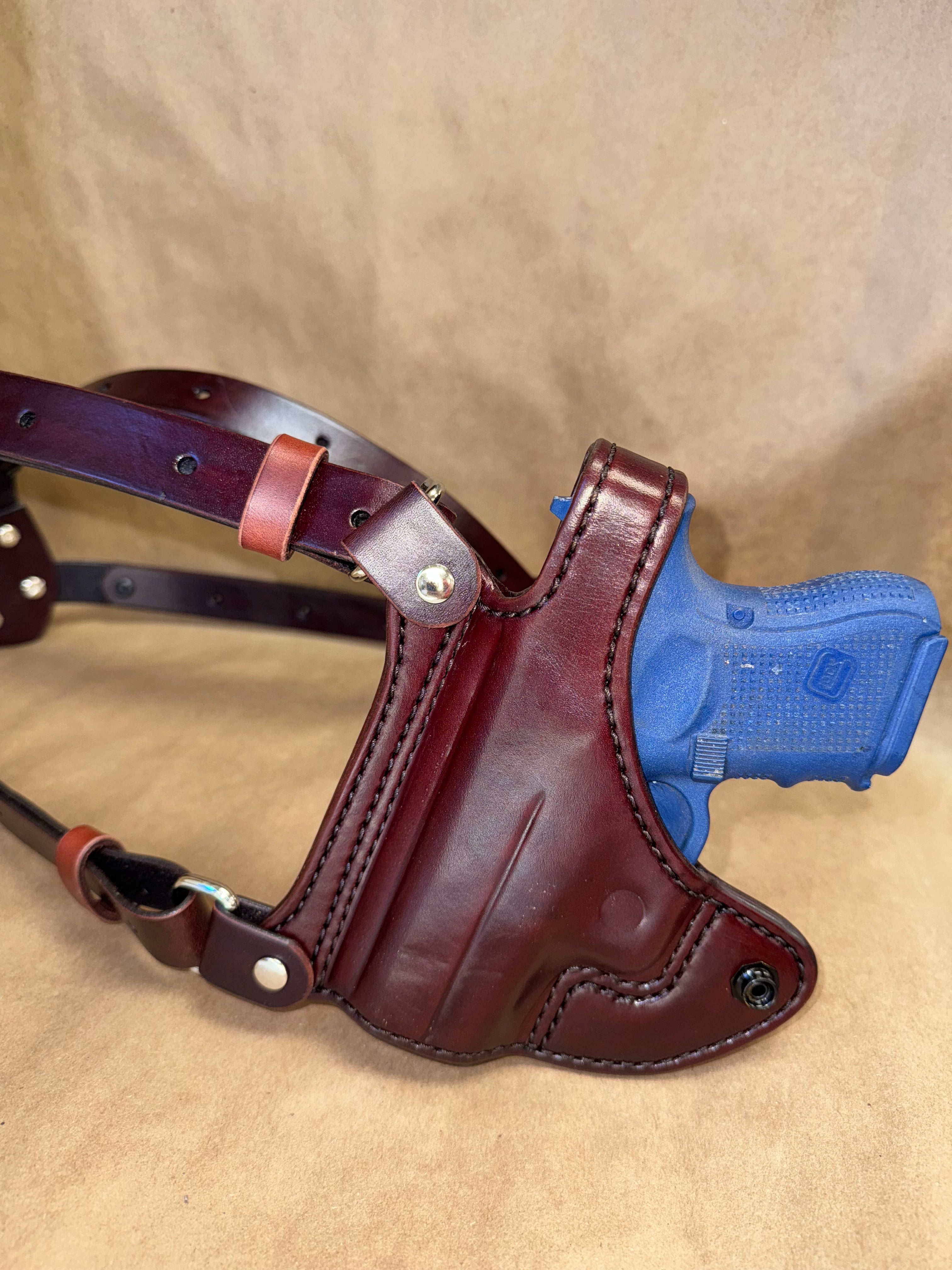 Glock 26/27/33 Single Shoulder Holster | Palmetto Leather