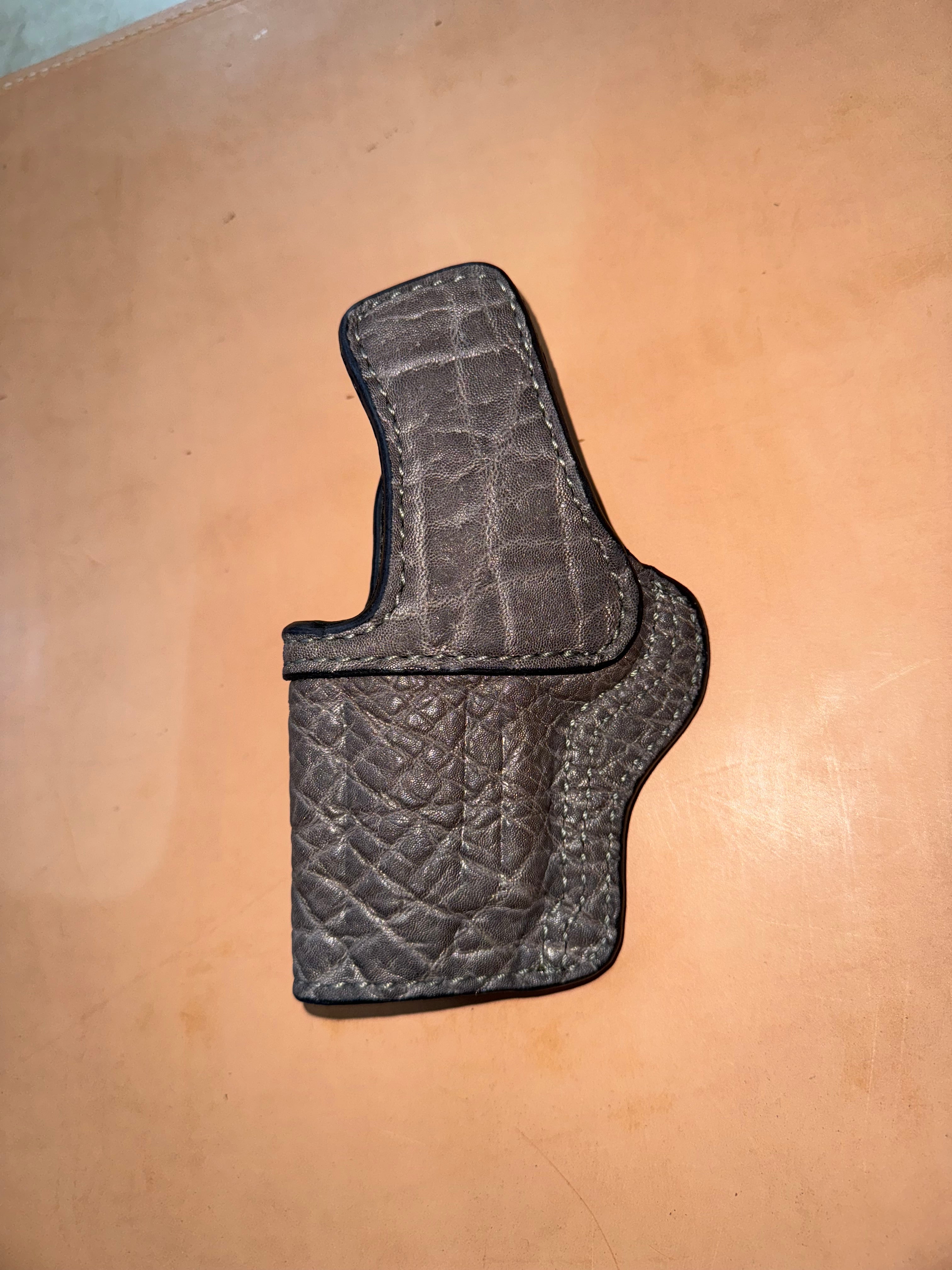 SFX9 4" Deluxe Single Clip Holster | Palmetto Leather