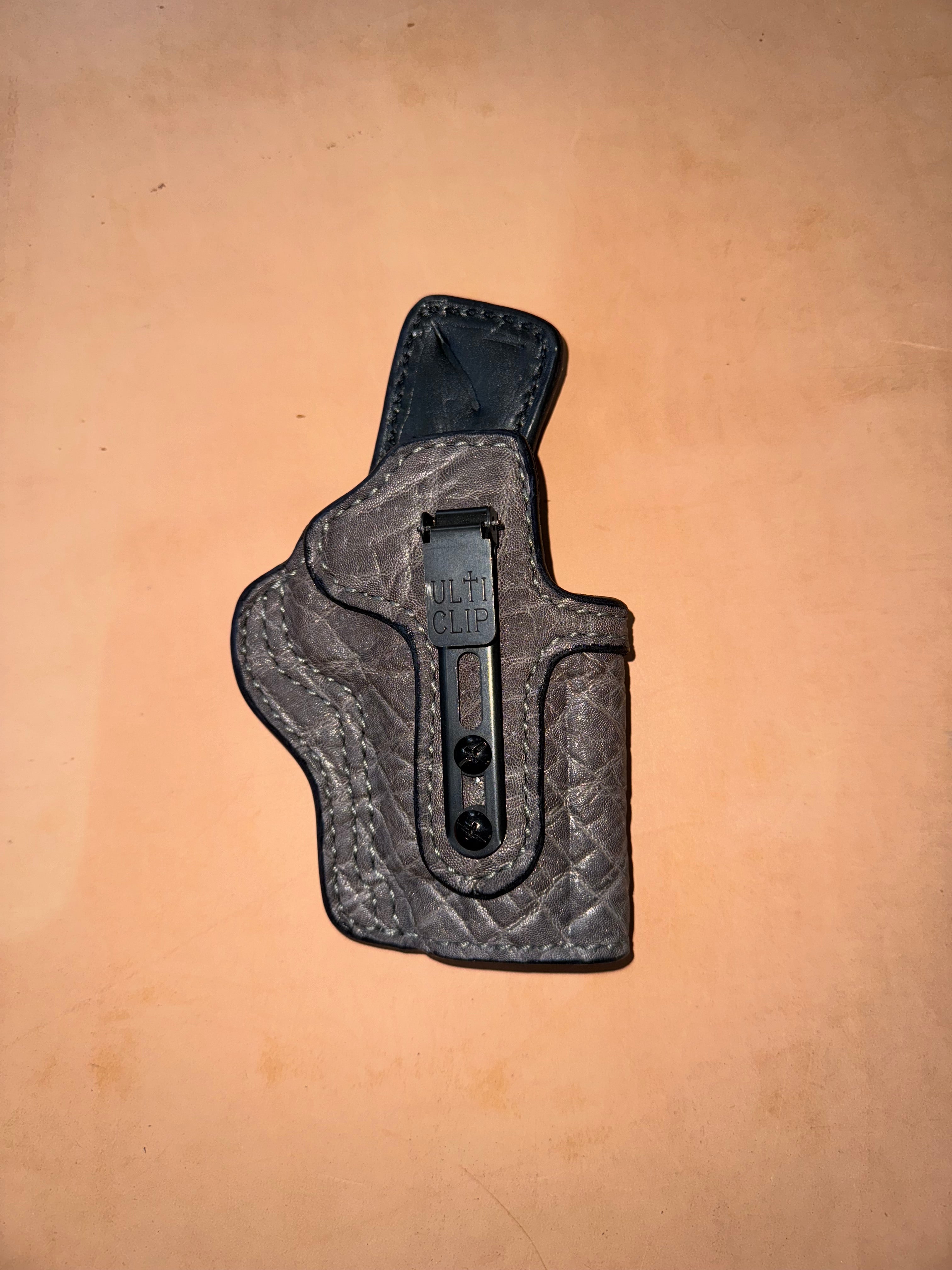 SFX9 4" Deluxe Single Clip Holster | Palmetto Leather