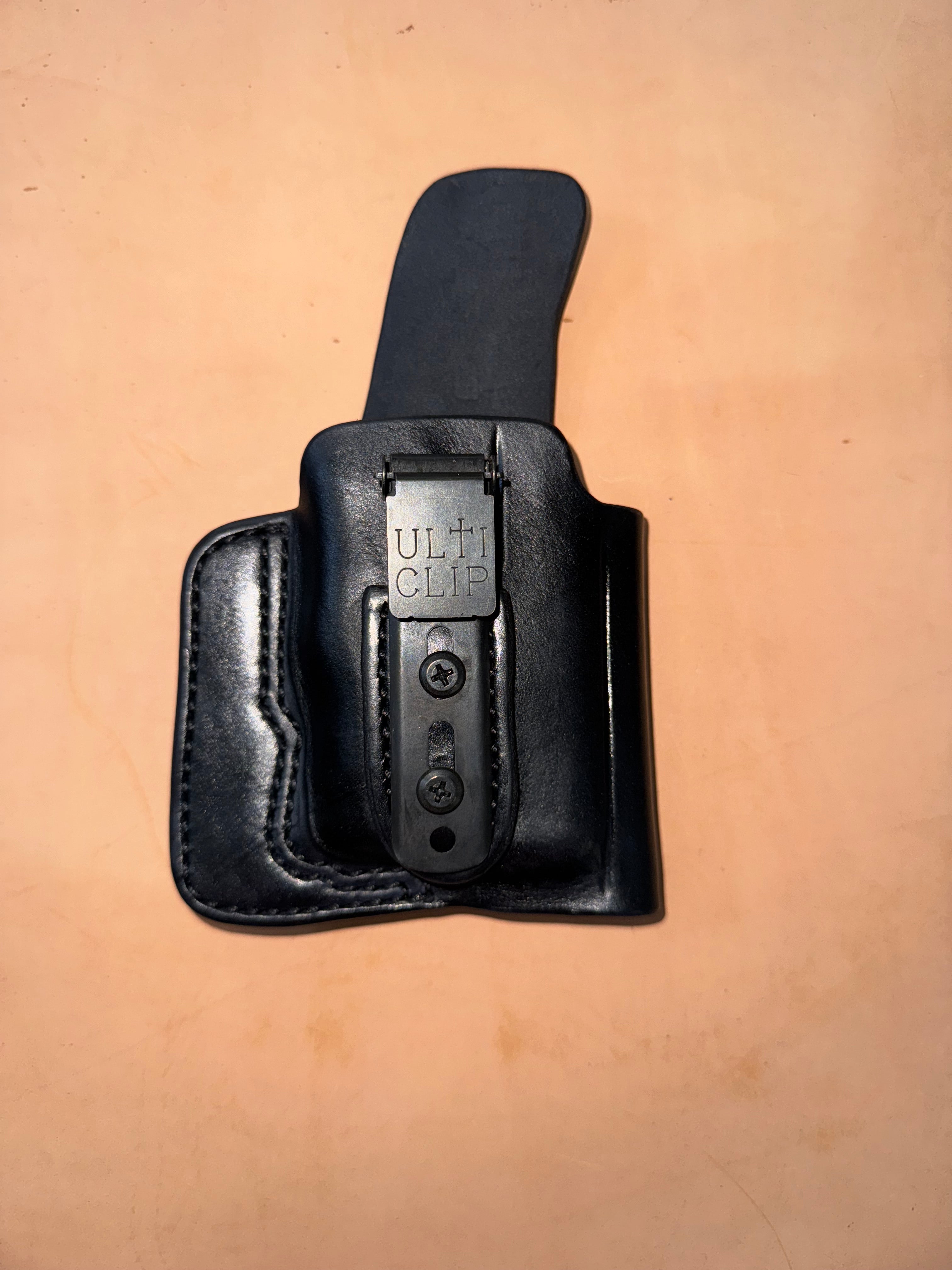 Glock 48 w/ TLR-7 Sub Single Clip Holster | Palmetto Leather