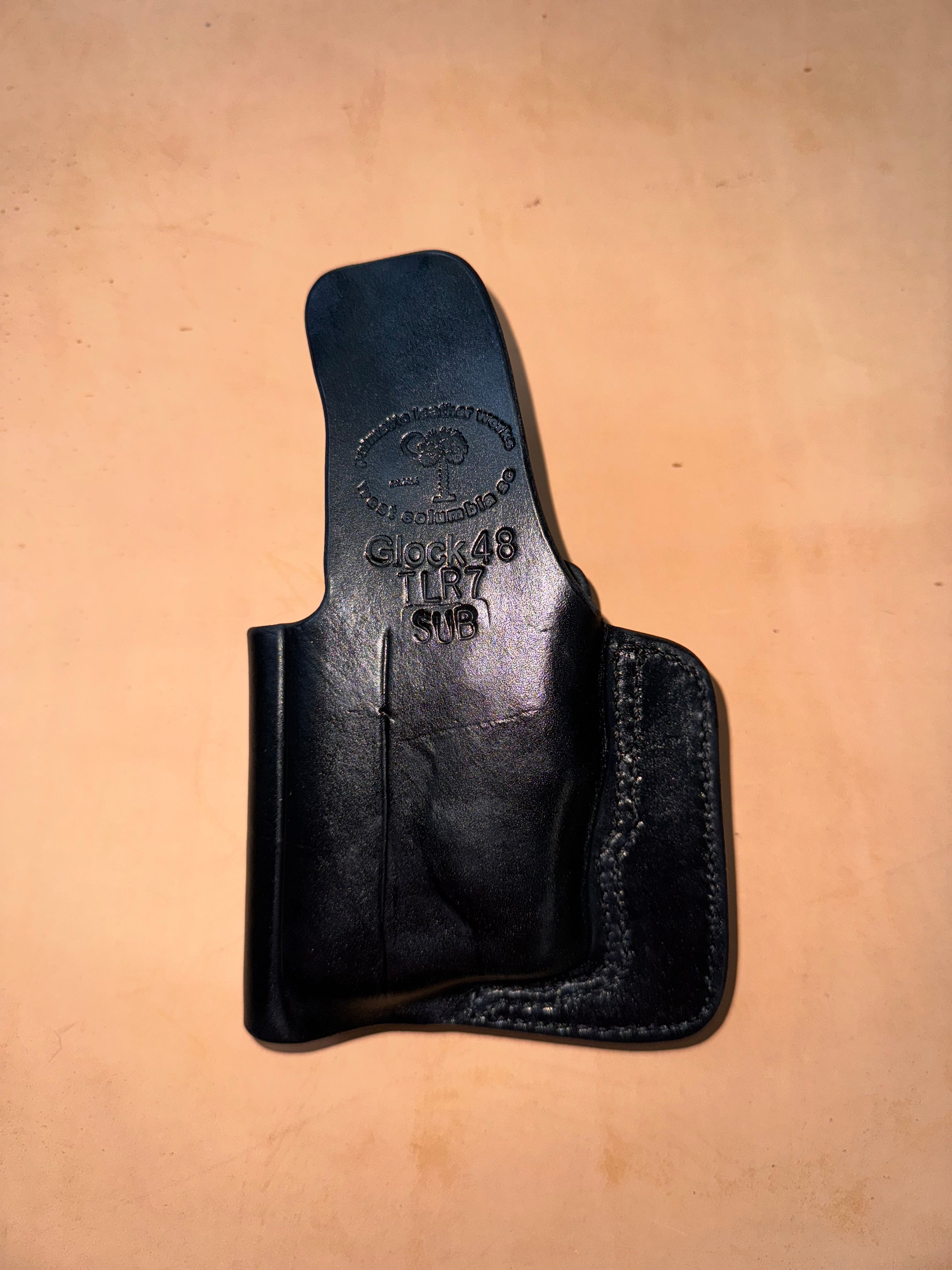 Glock 48 w/ TLR-7 Sub Single Clip Holster | Palmetto Leather