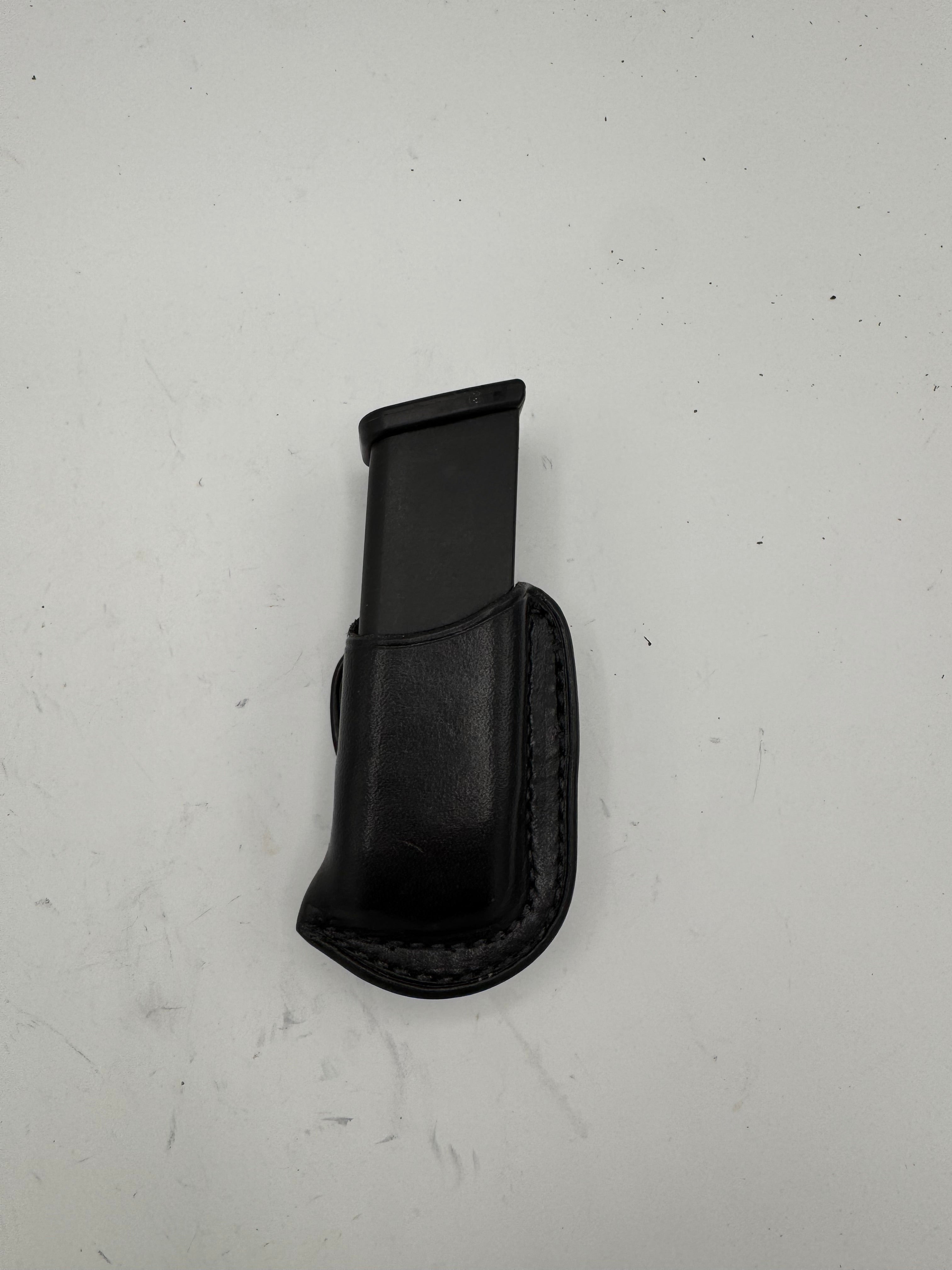Single Magazine Carrier